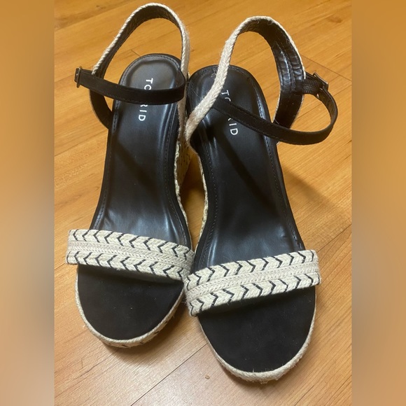 Like new torrid platform wedges size 10 - Picture 7 of 12